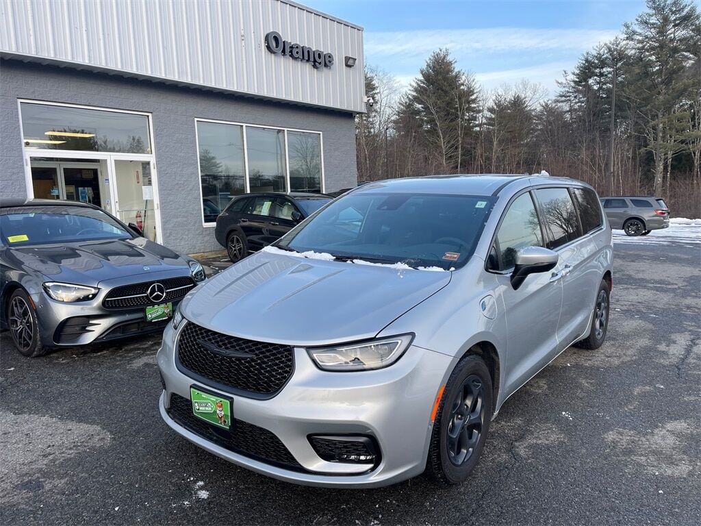 2023 Chrysler Pacifica Hybrid Touring L Orange MA 2023 Chrysler Pacifica Hybrid Touring L Orange MA