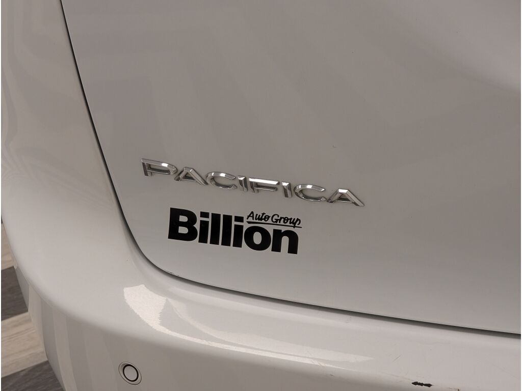 2023 Chrysler Pacifica Limited Bozeman MT