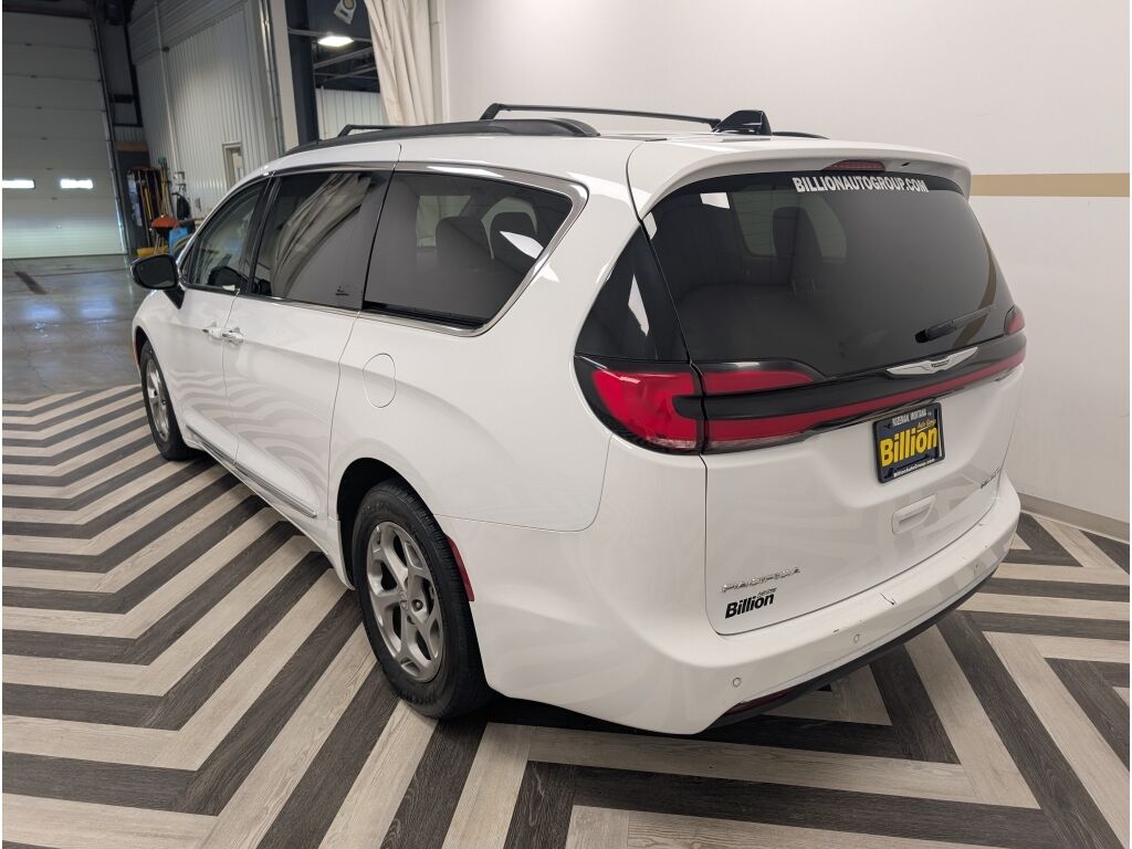 2023 Chrysler Pacifica Limited Bozeman MT