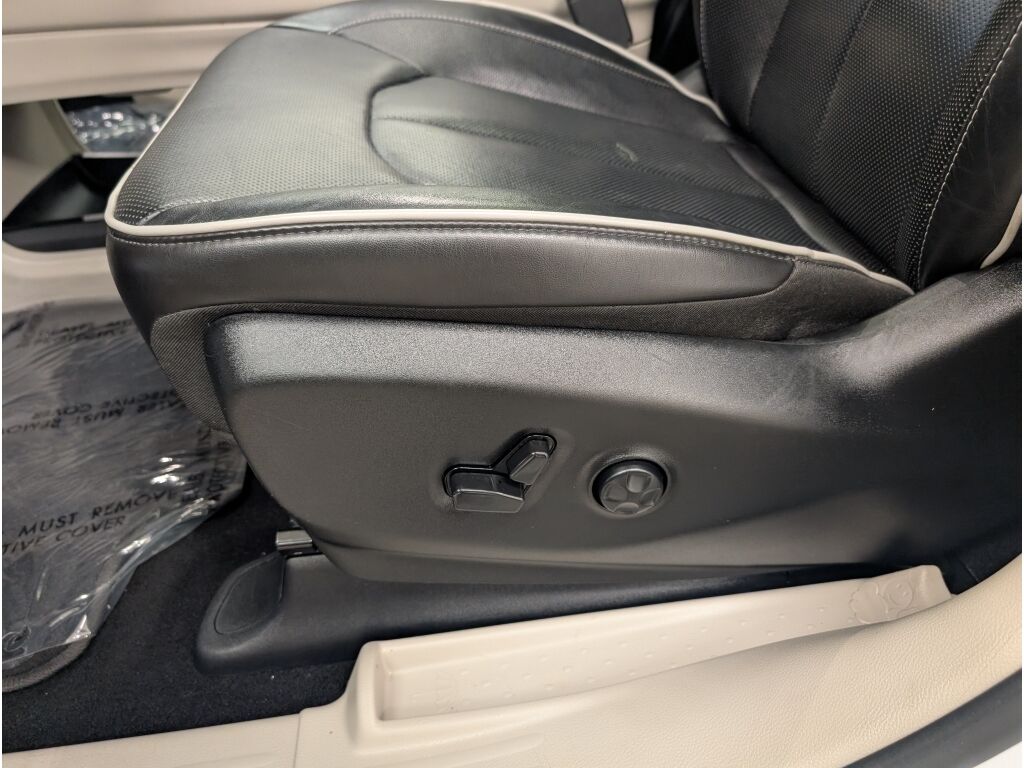 2023 Chrysler Pacifica Limited Bozeman MT