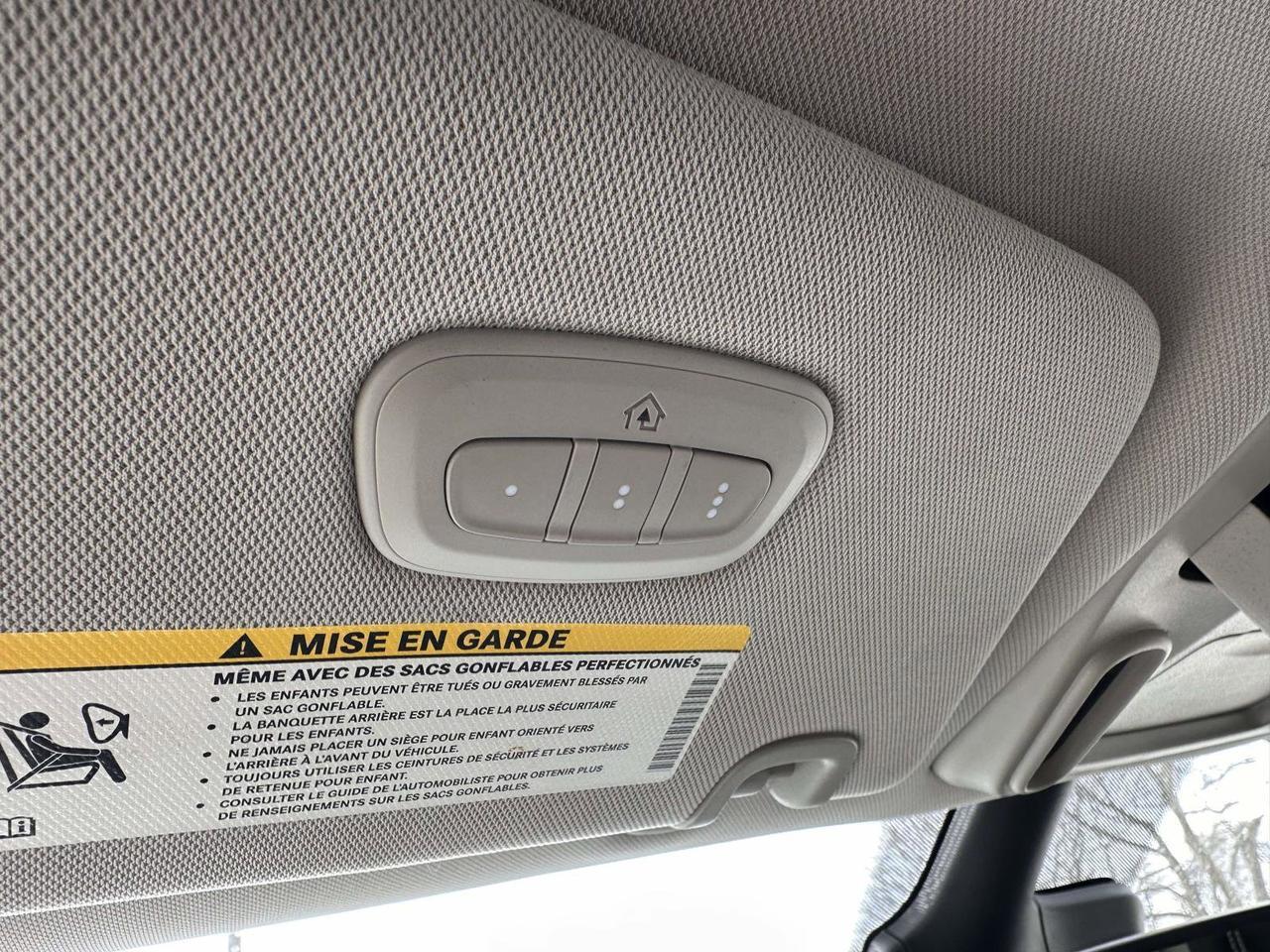 2023 Chrysler Pacifica Limited Clifton Park NY