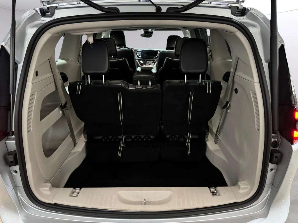 2023 Chrysler Pacifica Limited San Clemente CA