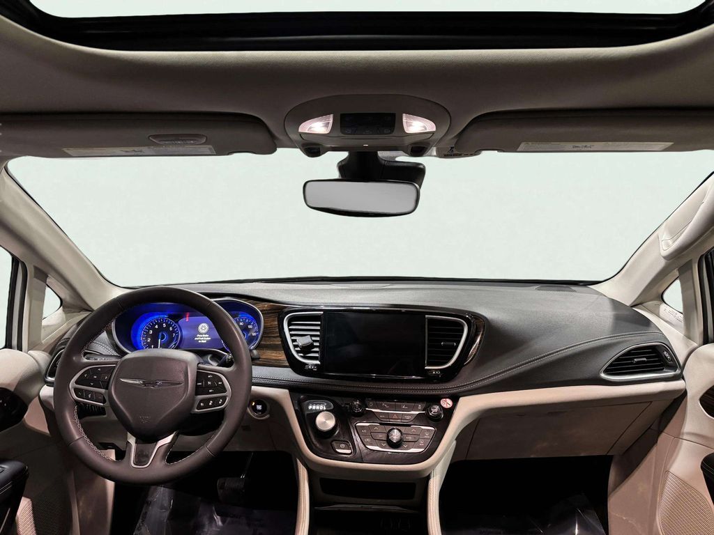 2023 Chrysler Pacifica Limited San Clemente CA