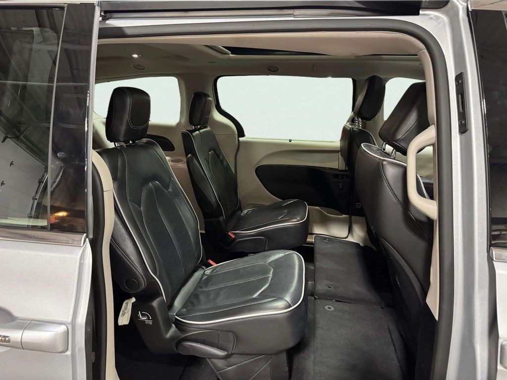 2023 Chrysler Pacifica Limited San Clemente CA