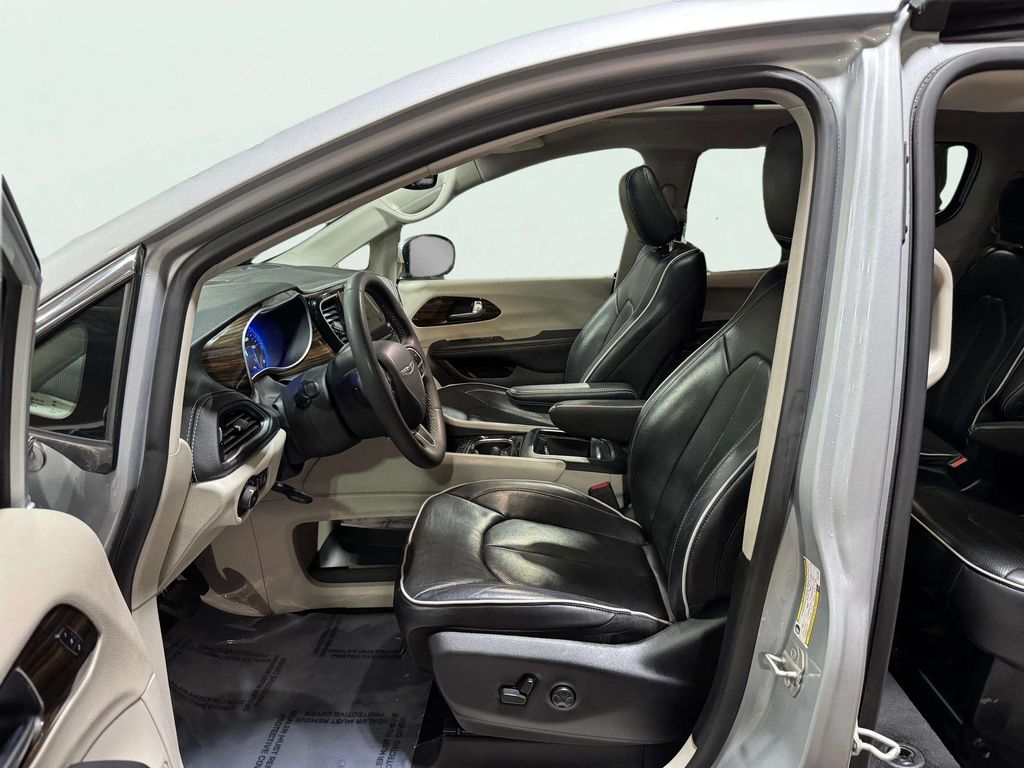 2023 Chrysler Pacifica Limited San Clemente CA