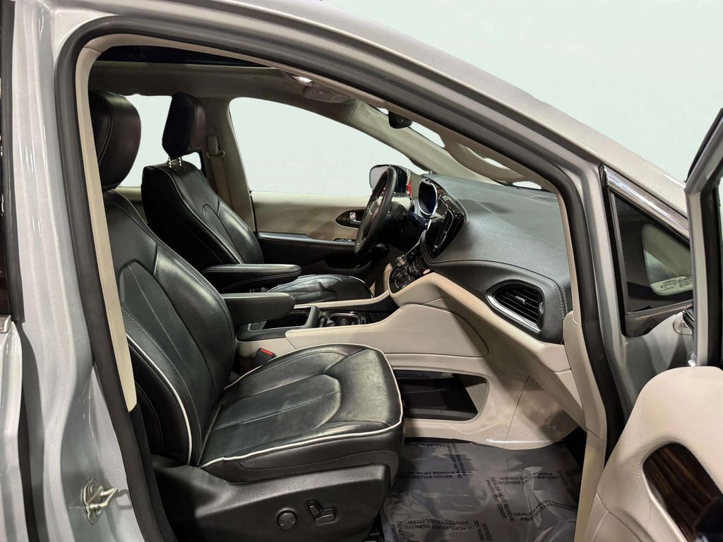 2023 Chrysler Pacifica Limited San Clemente CA