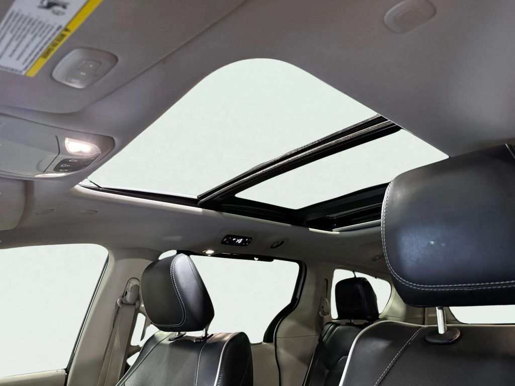 2023 Chrysler Pacifica Limited San Clemente CA