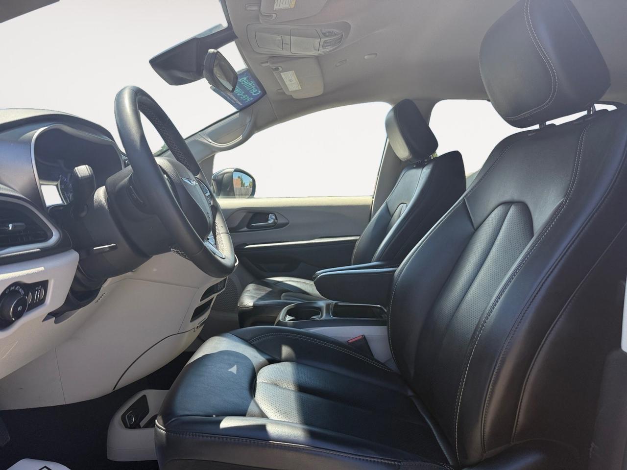2023 Chrysler Pacifica Touring L, HEATED SEATS, HEATED STEERING WHEEL, APPLE CARPLAY/ANDROID AUTO, POWER LIFTGATE, BACKUP CAMERA. POWER/HEATED MIRRORS, REMOTE START, ONLY 1 OWNER, MAKE THIS YOUR NEW MOMCAR! Norfolk VA 2023 Chrysler Pacifica Touring L, HEATED SEATS, HEATED STEERING WHEEL, APPLE CARPLAY/ANDROID AUTO, POWER LIFTGATE, BACKUP CAMERA. POWER/HEATED MIRRORS, REMOTE START, ONLY 1 OWNER, MAKE THIS YOUR NEW MOMCAR! Norfolk VA