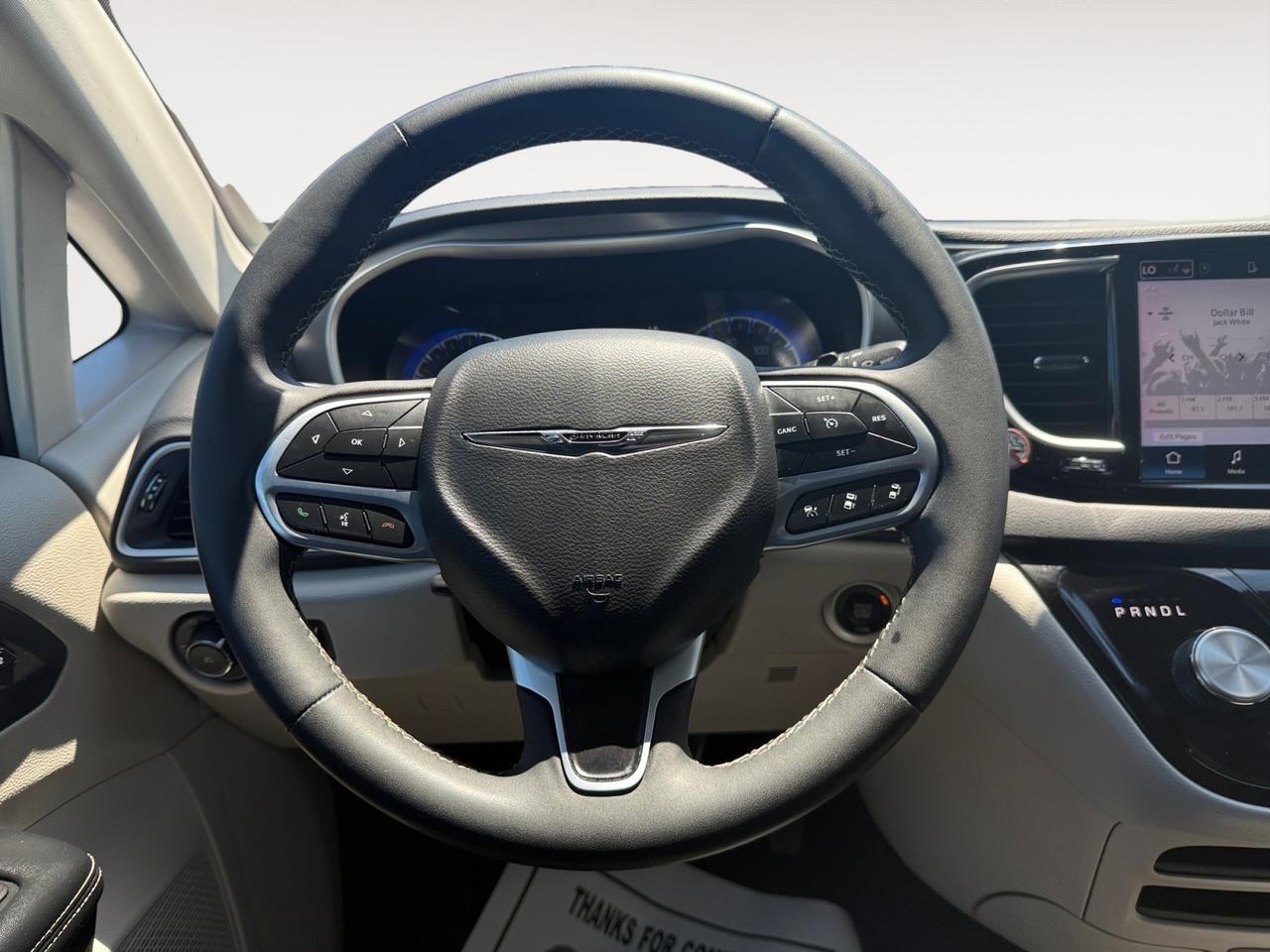 2023 Chrysler Pacifica Touring L, HEATED SEATS, HEATED STEERING WHEEL, APPLE CARPLAY/ANDROID AUTO, POWER LIFTGATE, BACKUP CAMERA. POWER/HEATED MIRRORS, REMOTE START, ONLY 1 OWNER, MAKE THIS YOUR NEW MOMCAR! Norfolk VA 2023 Chrysler Pacifica Touring L, HEATED SEATS, HEATED STEERING WHEEL, APPLE CARPLAY/ANDROID AUTO, POWER LIFTGATE, BACKUP CAMERA. POWER/HEATED MIRRORS, REMOTE START, ONLY 1 OWNER, MAKE THIS YOUR NEW MOMCAR! Norfolk VA