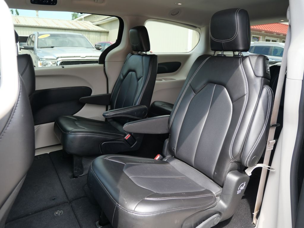 2023 Chrysler Pacifica Touring L Mt Pleasant MI