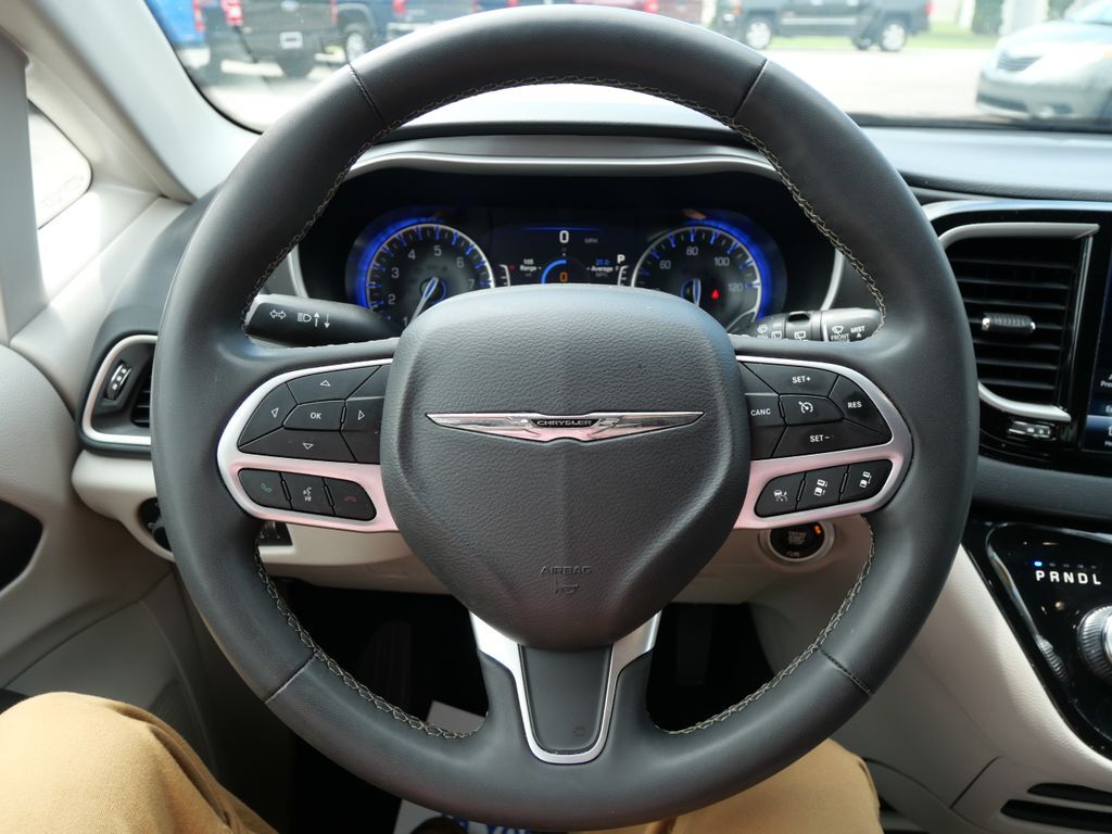 2023 Chrysler Pacifica Touring L Mt Pleasant MI