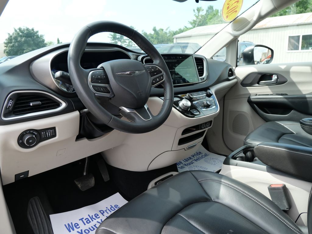 2023 Chrysler Pacifica Touring L Mt Pleasant MI
