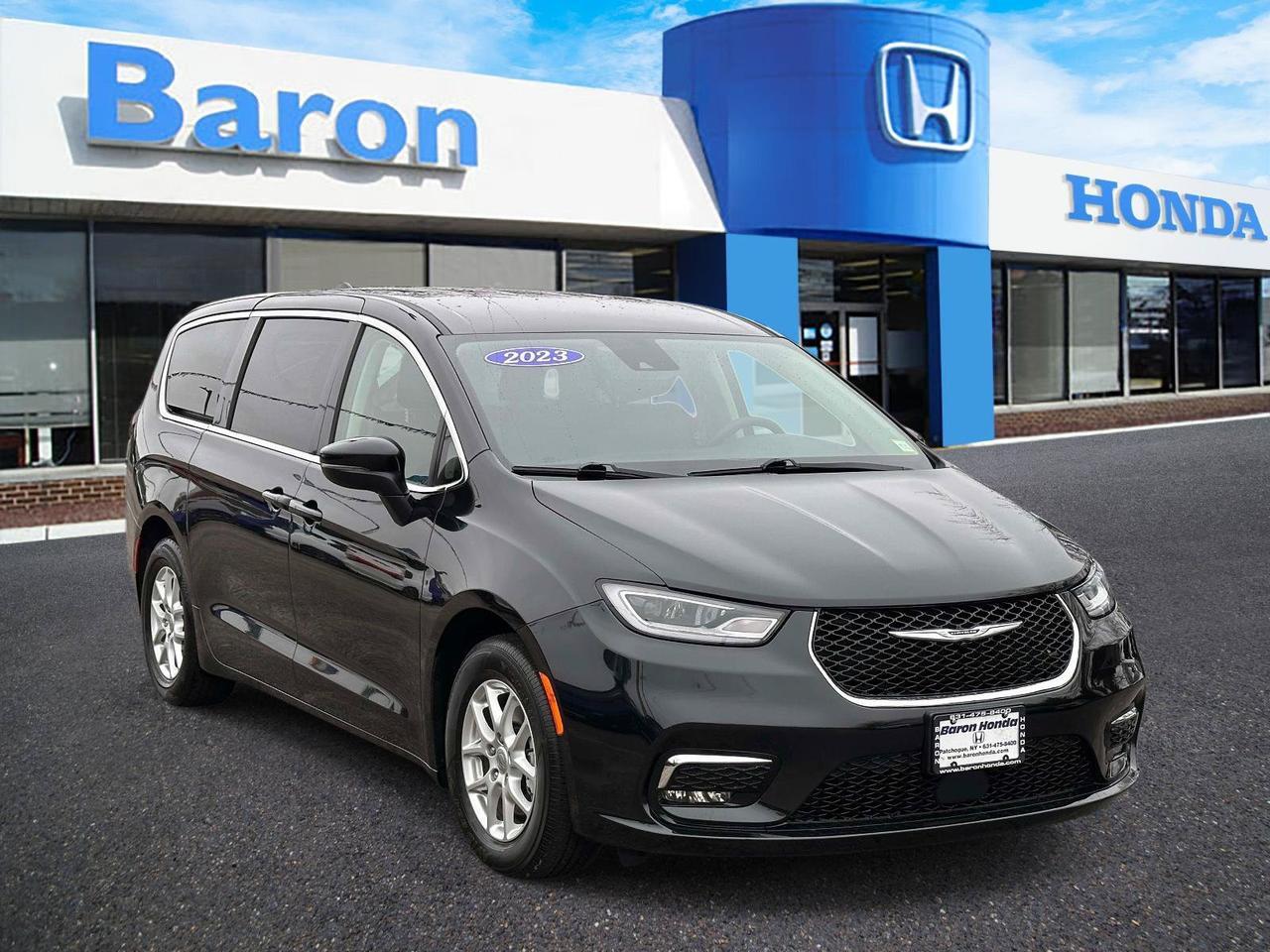 2023 Chrysler Pacifica Touring L San Clemente CA