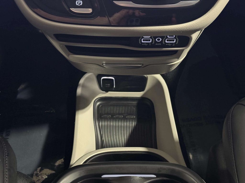 2023 Chrysler Pacifica Touring L San Clemente CA