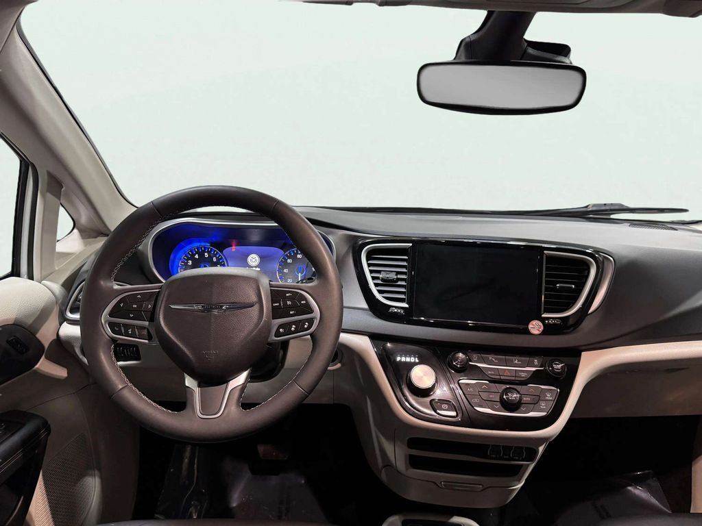 2023 Chrysler Pacifica Touring L San Clemente CA