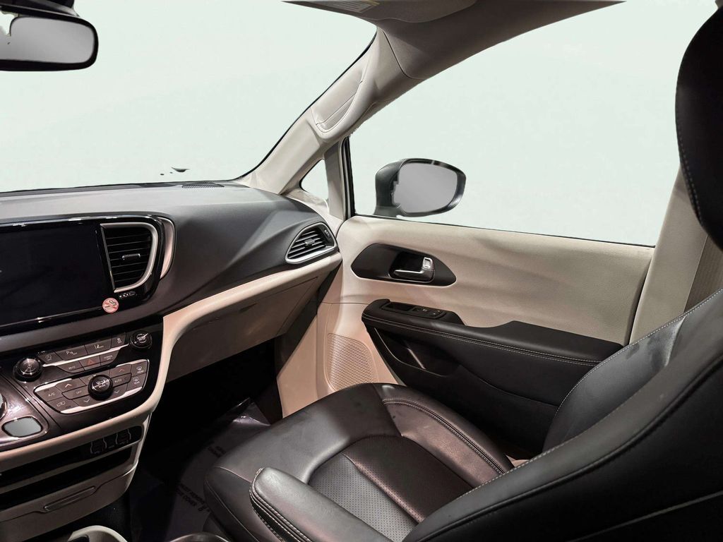 2023 Chrysler Pacifica Touring L San Clemente CA