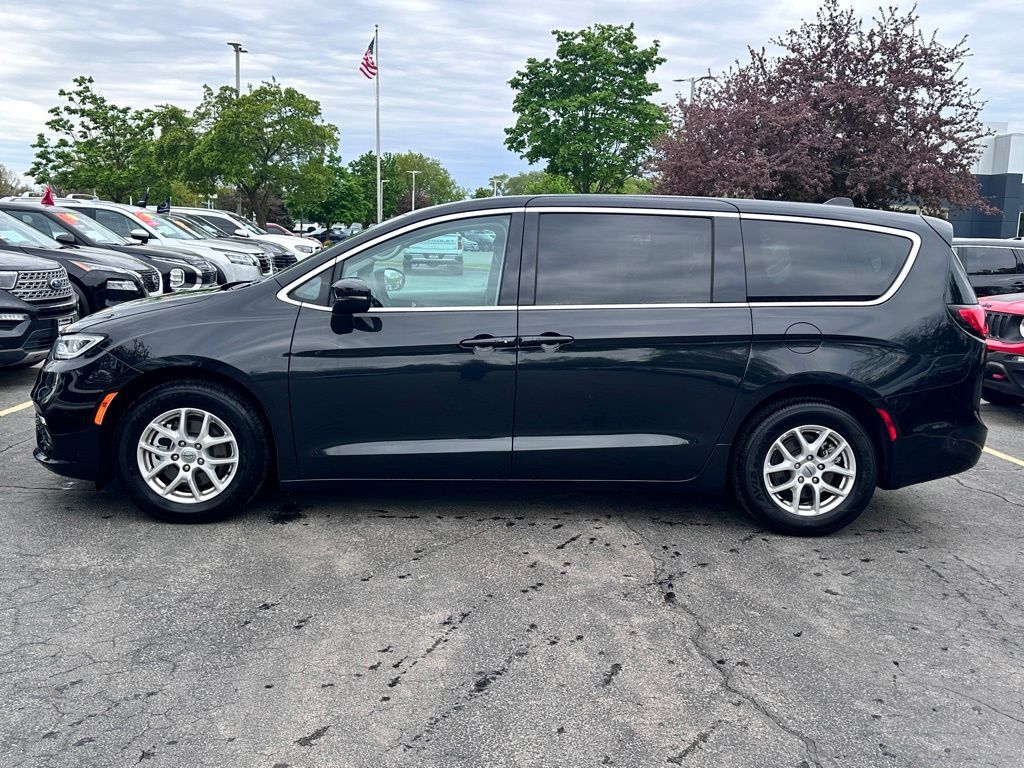 2023 Chrysler Pacifica Touring L San Clemente CA