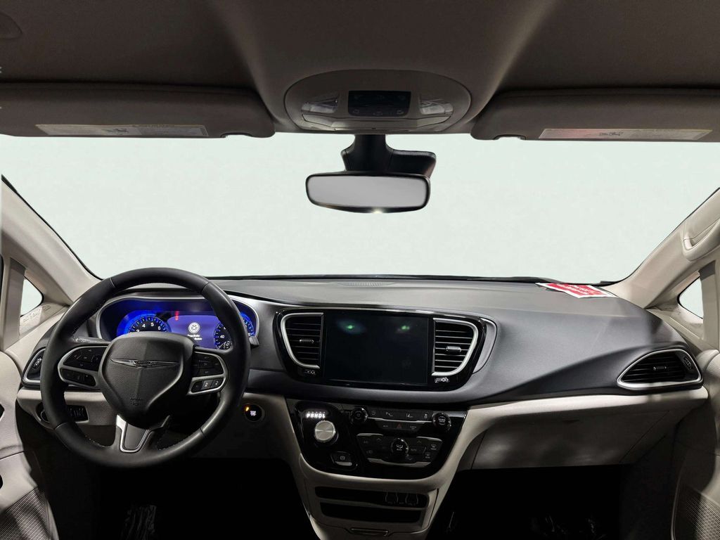 2023 Chrysler Pacifica Touring L San Clemente CA