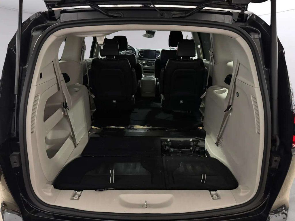 2023 Chrysler Pacifica Touring L San Clemente CA