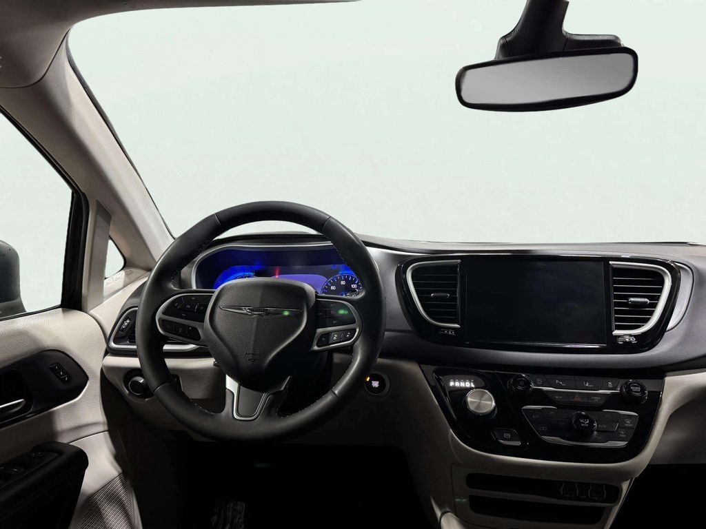 2023 Chrysler Pacifica Touring L San Clemente CA