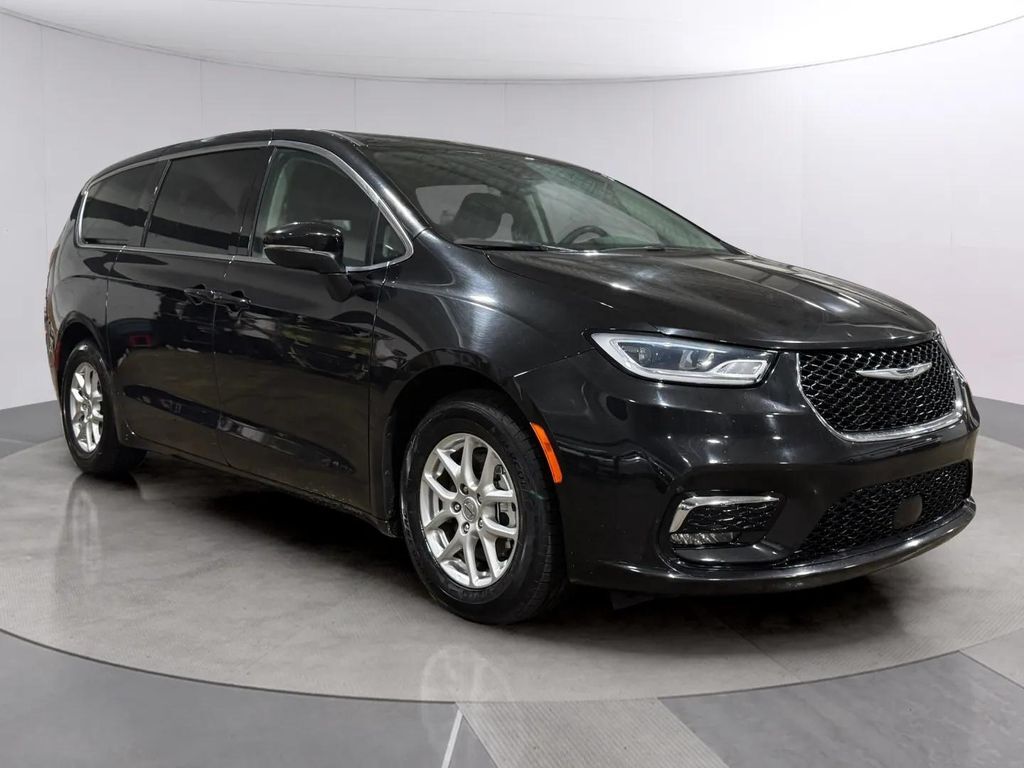 2023 Chrysler Pacifica Touring L San Clemente CA