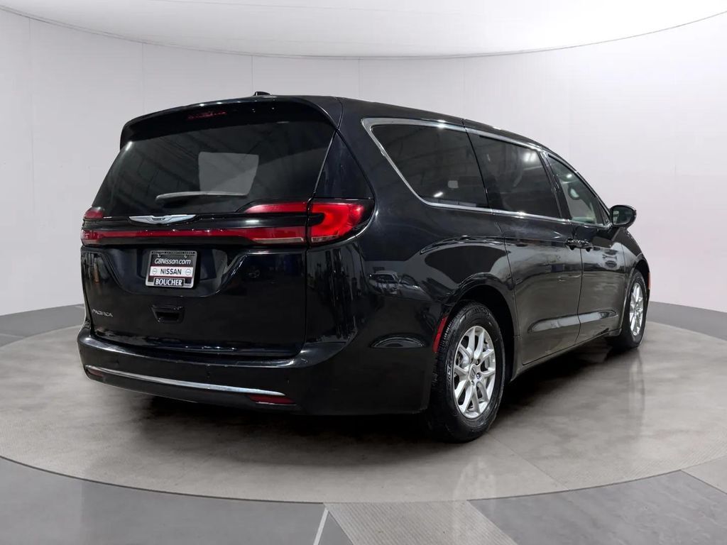 2023 Chrysler Pacifica Touring L San Clemente CA