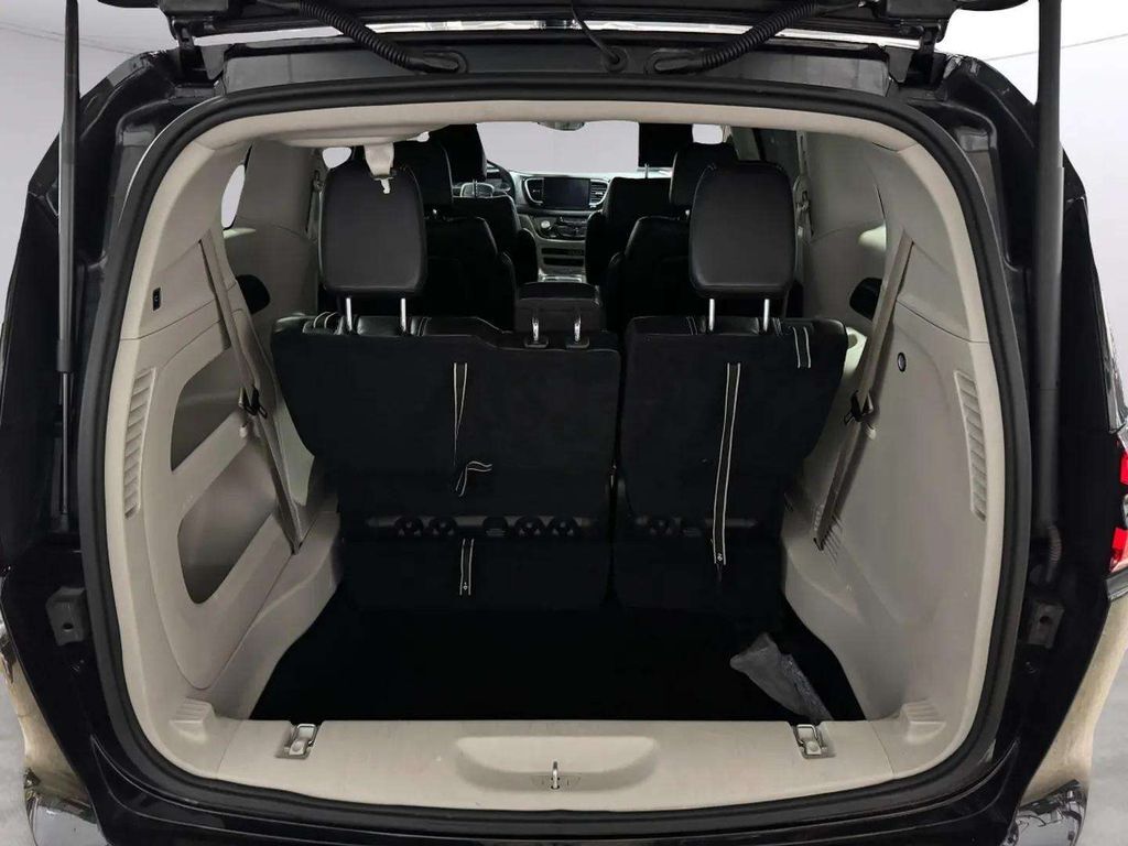 2023 Chrysler Pacifica Touring L San Clemente CA