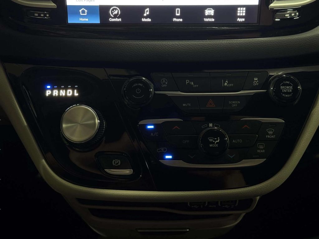 2023 Chrysler Pacifica Touring L San Clemente CA