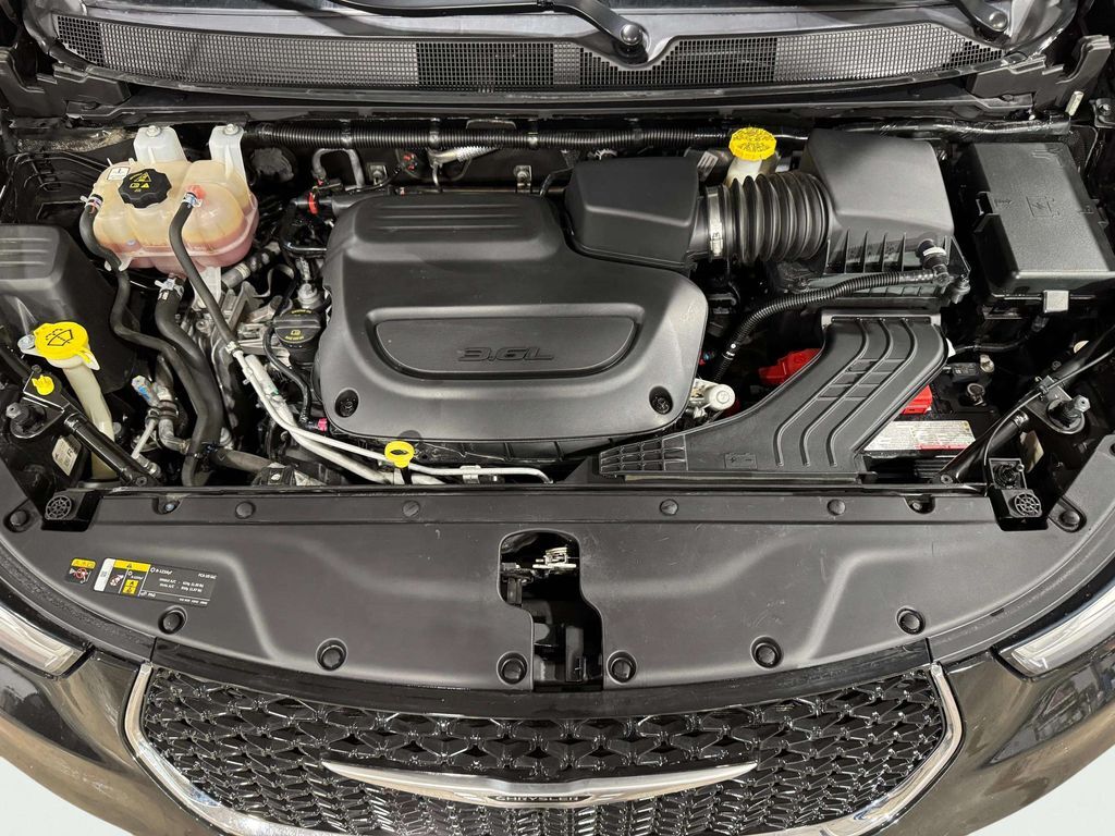 2023 Chrysler Pacifica Touring L San Clemente CA