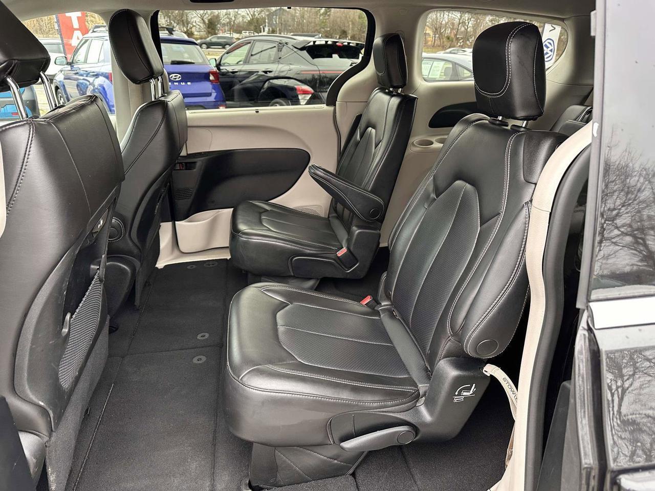 2023 Chrysler Pacifica Touring L San Clemente CA