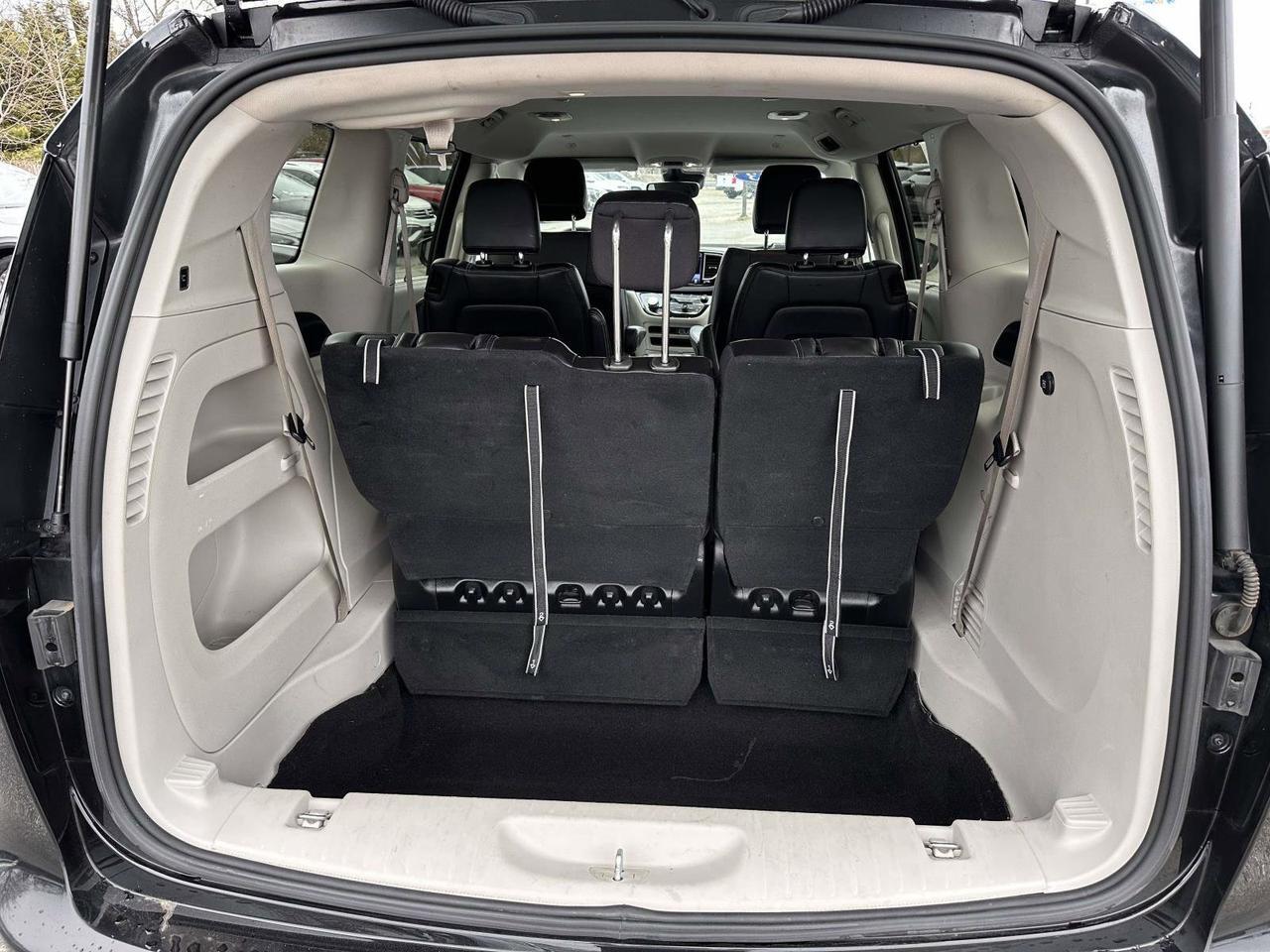 2023 Chrysler Pacifica Touring L San Clemente CA