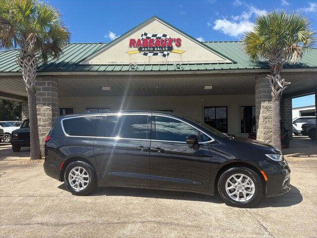 2023 Chrysler Pacifica Touring