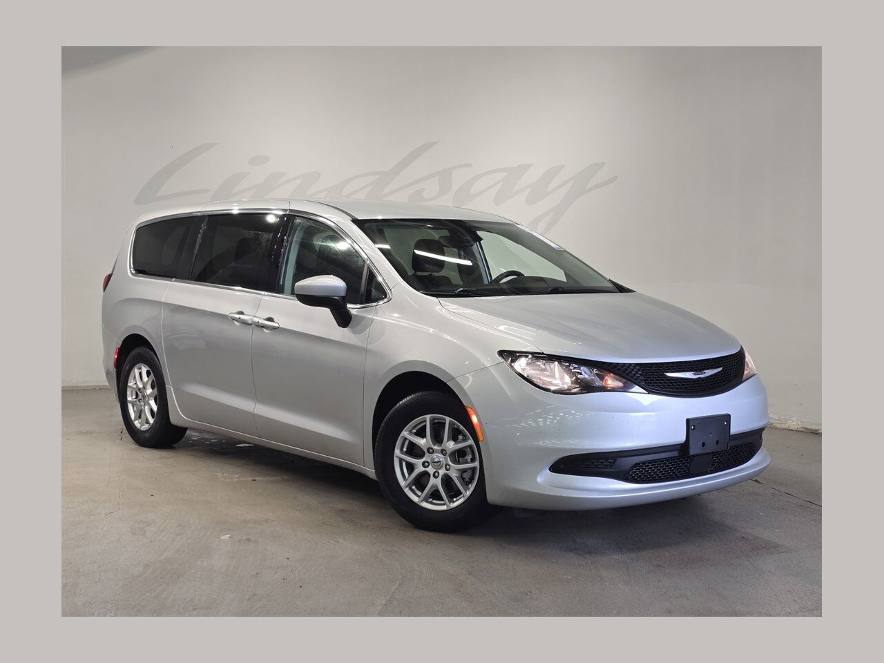 2023 Chrysler Voyager