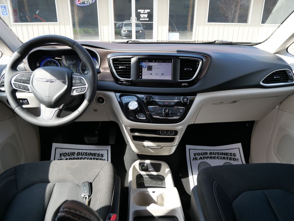 2023 Chrysler Voyager LX Mt Pleasant MI