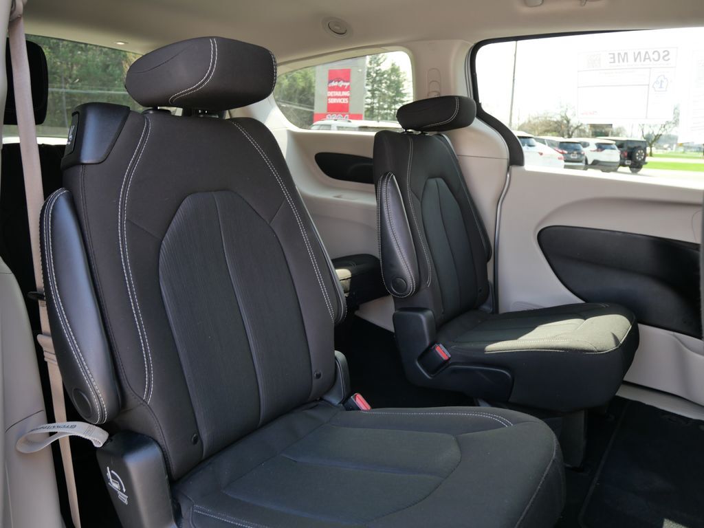 2023 Chrysler Voyager LX Mt Pleasant MI