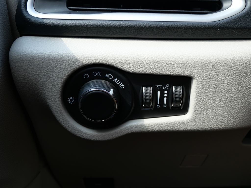 2023 Chrysler Voyager LX Mt Pleasant MI