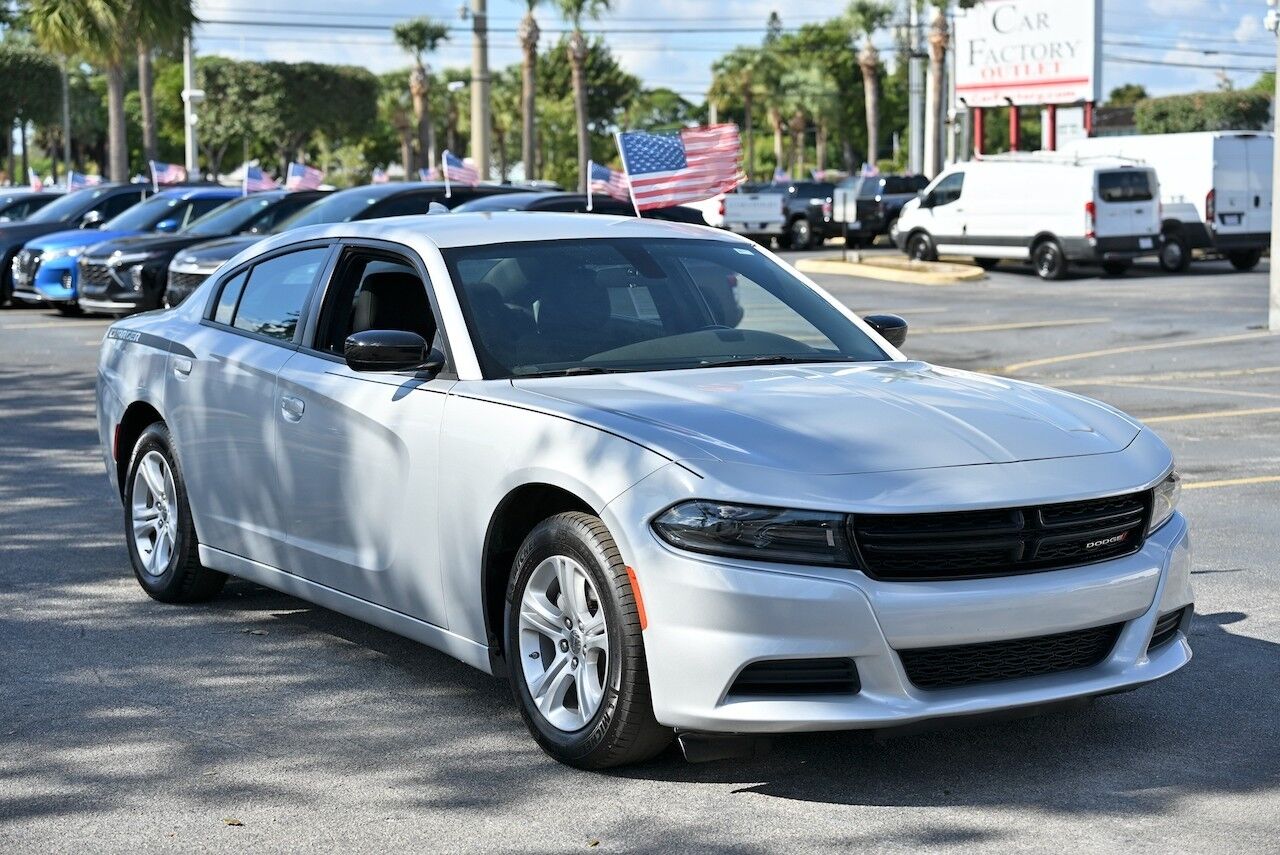 2023 Dodge Charger SXT's photo