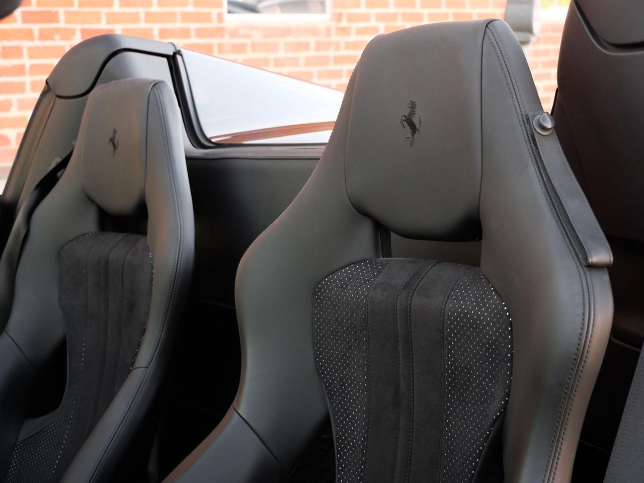 2023 Ferrari F8 Spider Lawrence KS
