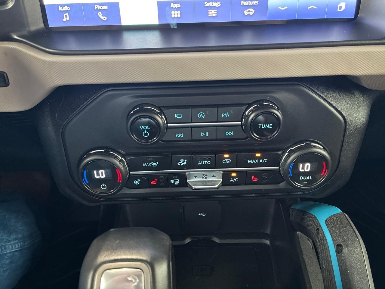 2023 Ford Bronco Wildtrak, Luxury Pkg, Hard Top, Tailgate Table, Rigid Lights Houston TX 2023 Ford Bronco Wildtrak, Luxury Pkg, Hard Top, Tailgate Table, Rigid Lights Houston TX