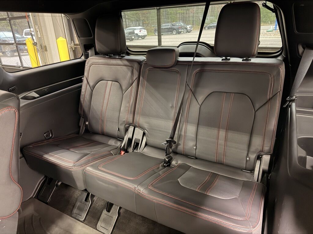 2023 Ford Expedition Limited 4WD Minocqua WI