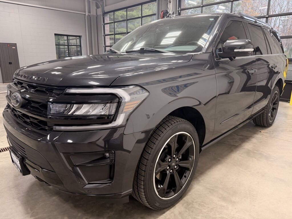 2023 Ford Expedition Limited 4WD Minocqua WI