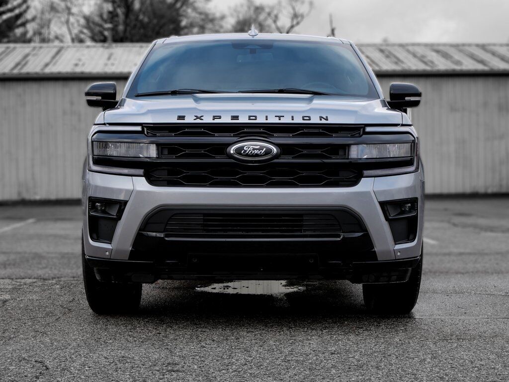 2023 Ford Expedition Limited Mt Pleasant MI