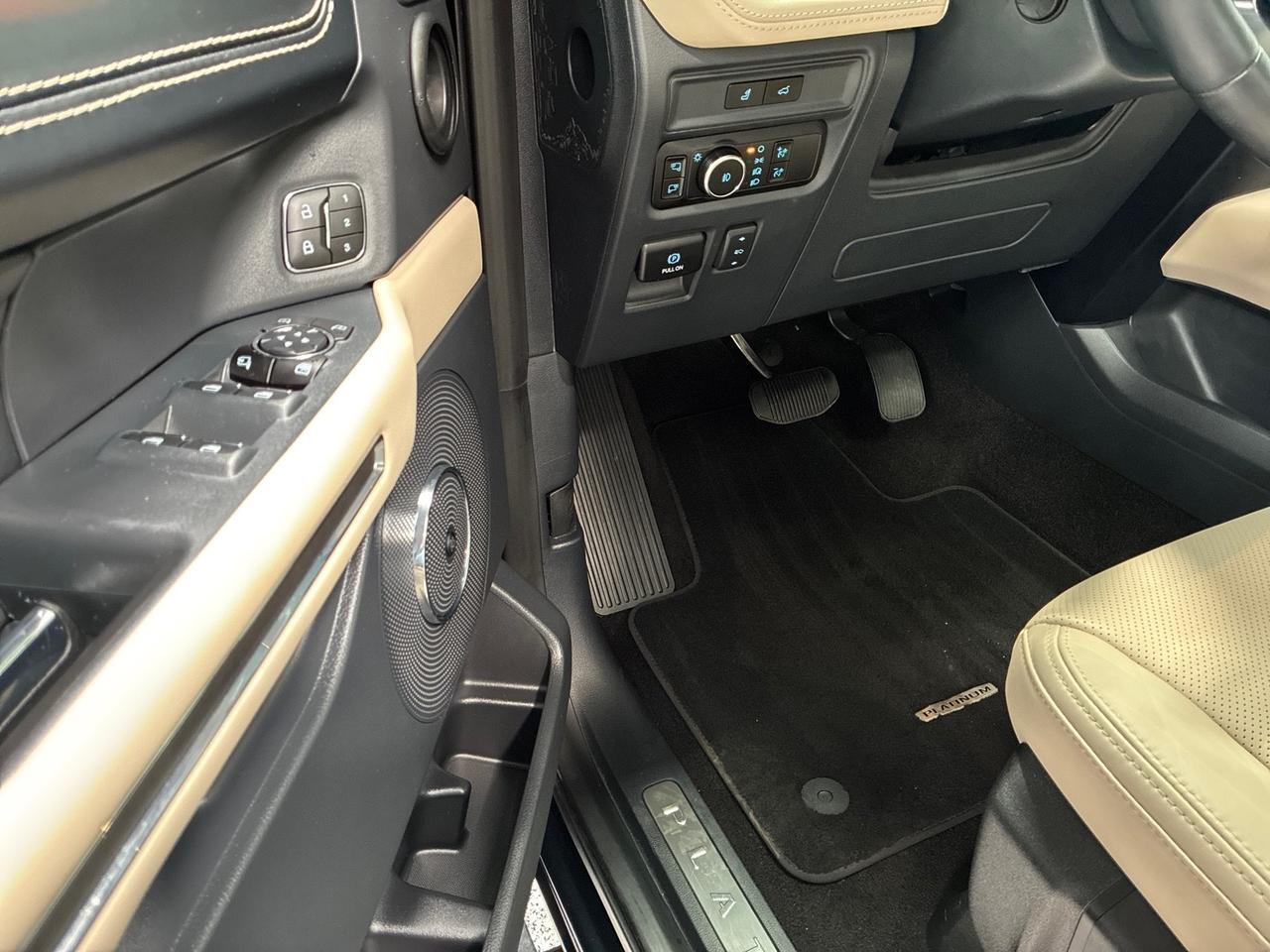 2023 Ford Expedition Platinum, 4x4, Bench, Only 8K Miles Houston TX 2023 Ford Expedition Platinum, 4x4, Bench, Only 8K Miles Houston TX