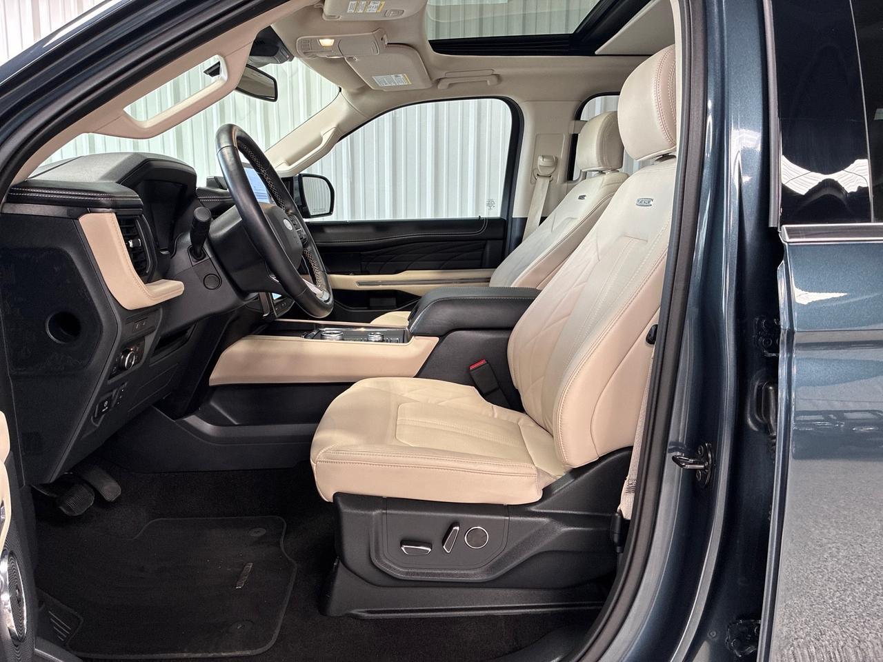 2023 Ford Expedition Platinum, 4x4, Bench, Only 8K Miles Houston TX 2023 Ford Expedition Platinum, 4x4, Bench, Only 8K Miles Houston TX
