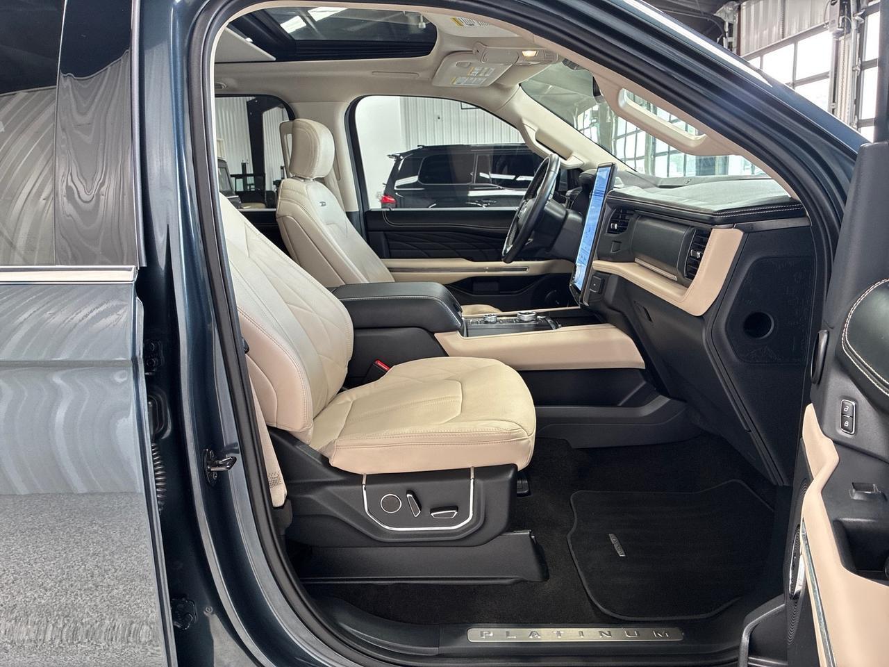 2023 Ford Expedition Platinum, 4x4, Bench, Only 8K Miles Houston TX 2023 Ford Expedition Platinum, 4x4, Bench, Only 8K Miles Houston TX
