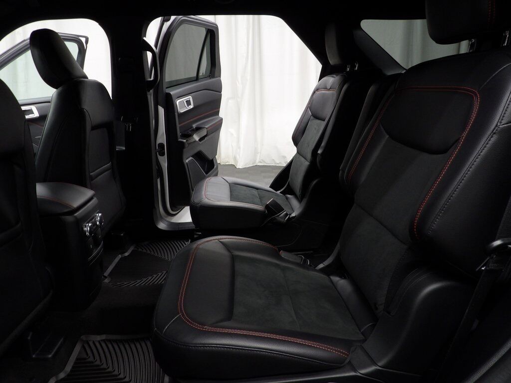 2023 Ford Explorer ST-Line 4WD Minocqua WI 2023 Ford Explorer ST-Line 4WD Minocqua WI