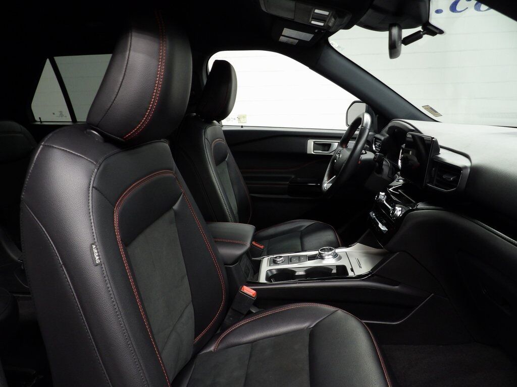 2023 Ford Explorer ST-Line 4WD Minocqua WI 2023 Ford Explorer ST-Line 4WD Minocqua WI