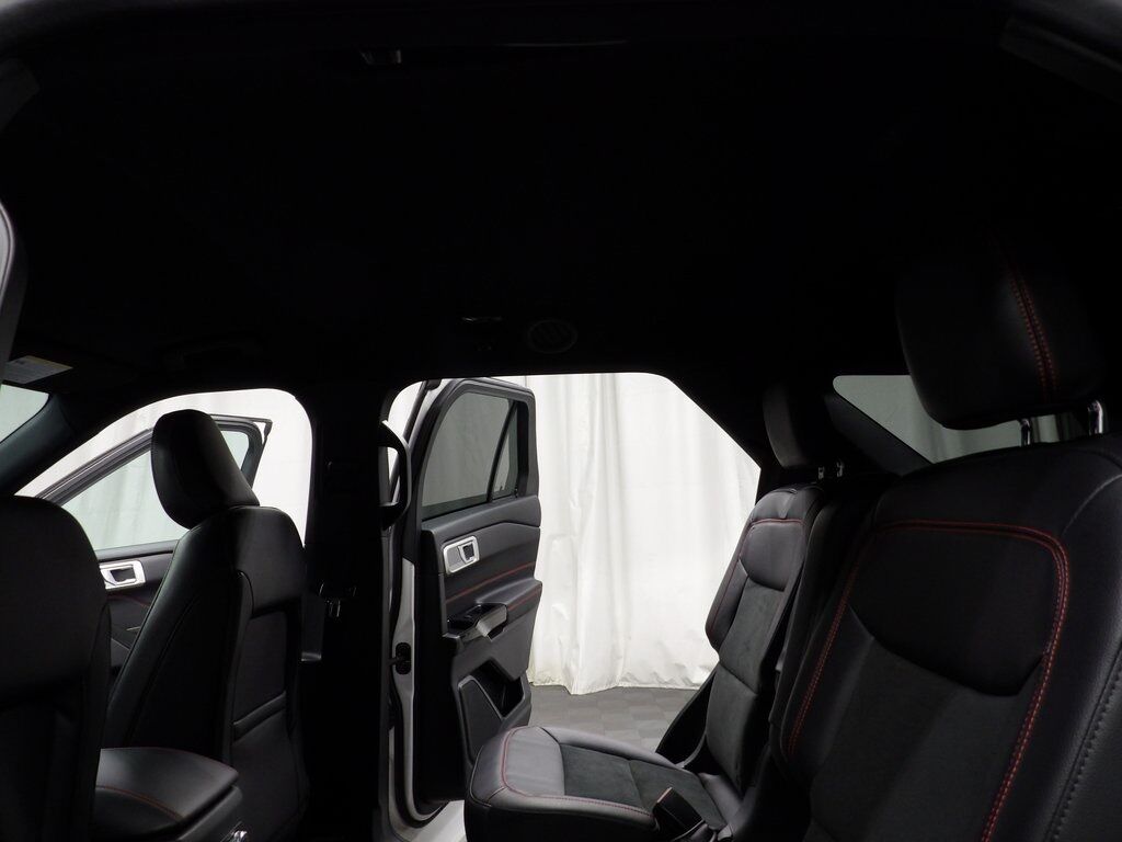 2023 Ford Explorer ST-Line 4WD Minocqua WI 2023 Ford Explorer ST-Line 4WD Minocqua WI