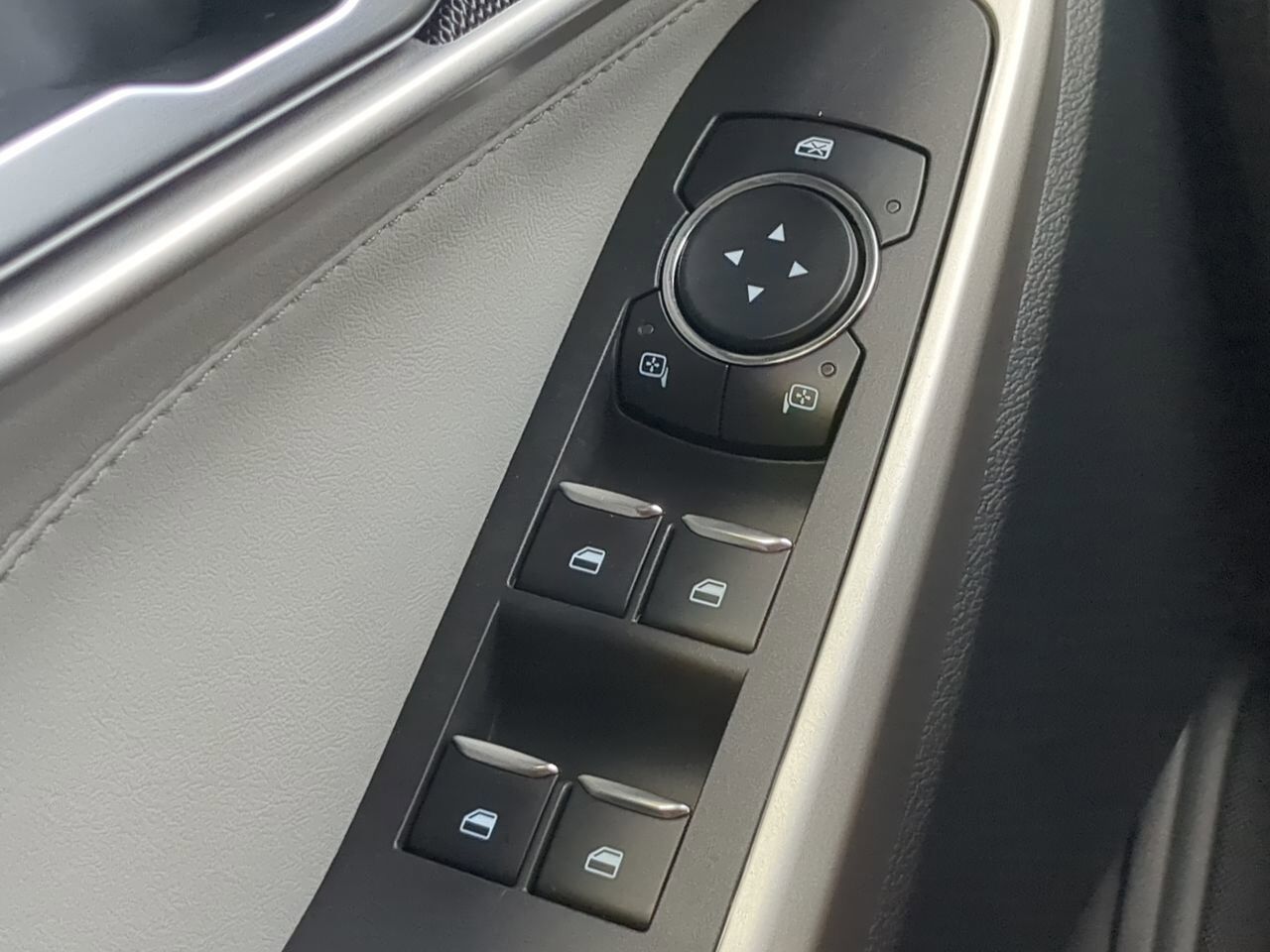 2023 Ford Explorer XLT Appleton WI