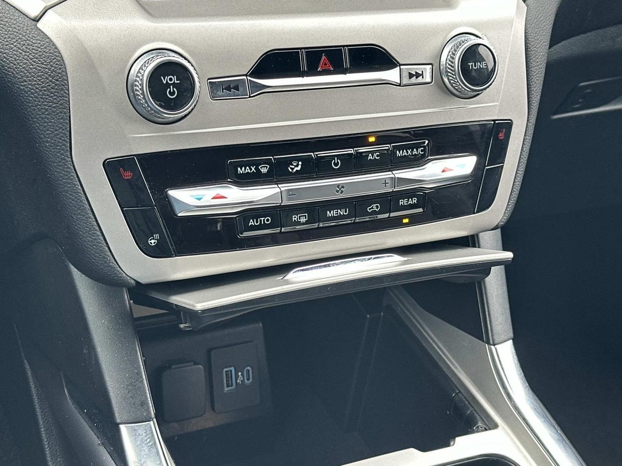 2023 Ford Explorer XLT Woodbridge VA